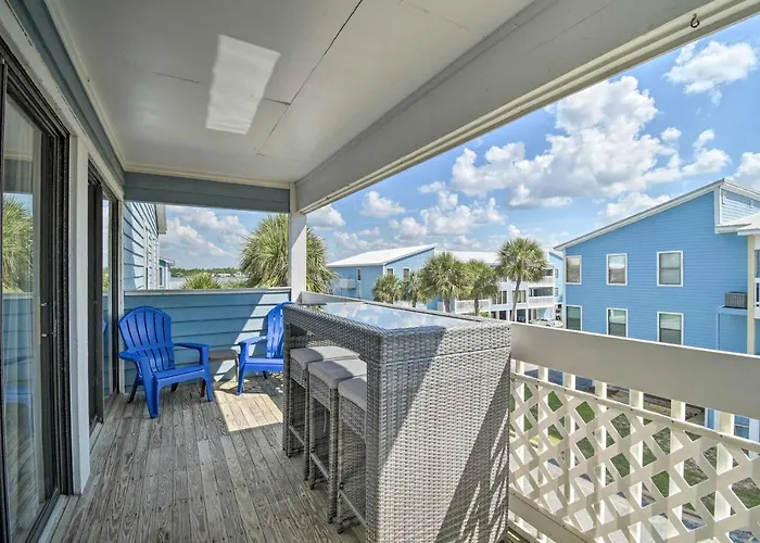 Gulf Shores Condo Private Balcony And Beach Views!