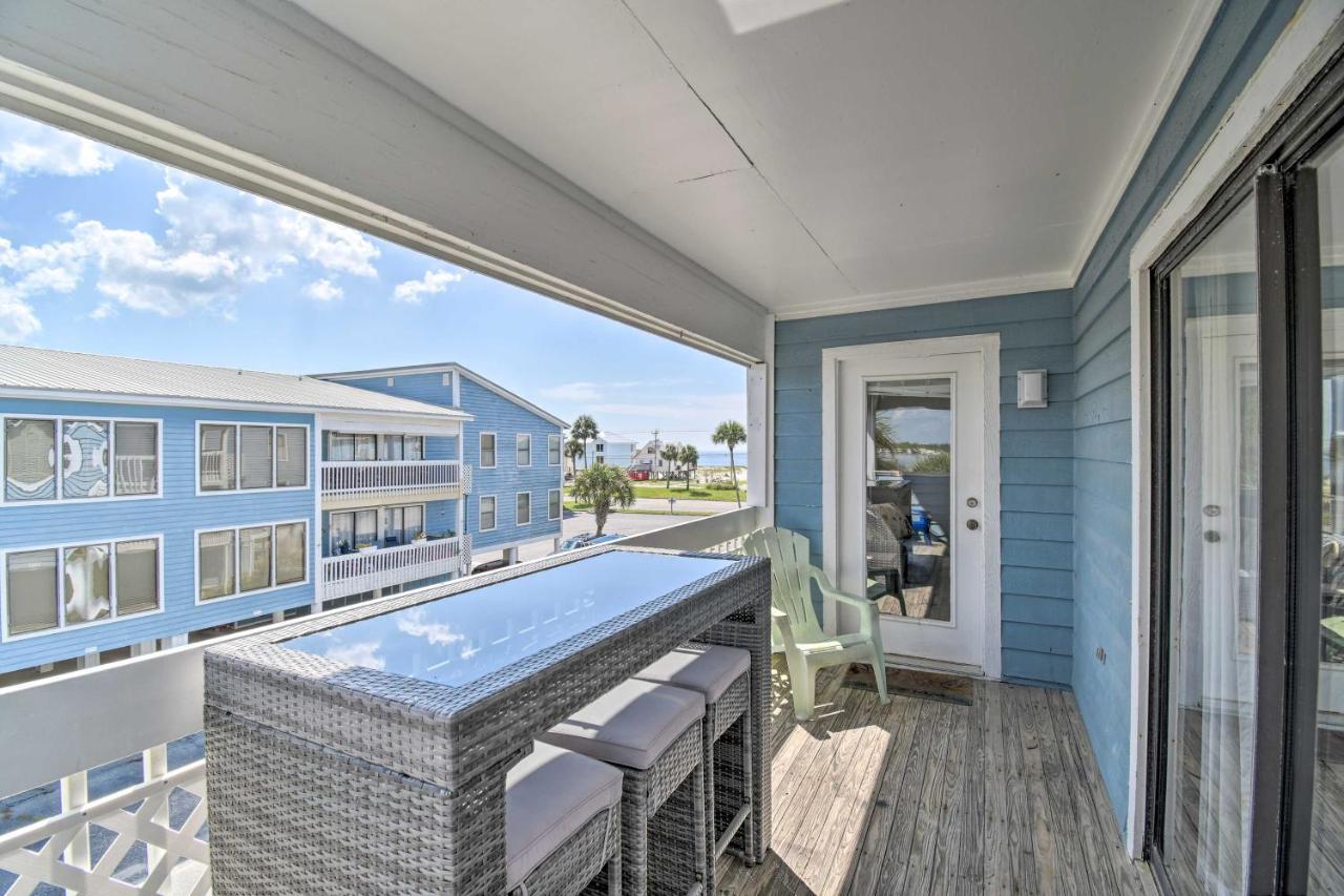 Private Balcony And Views!
